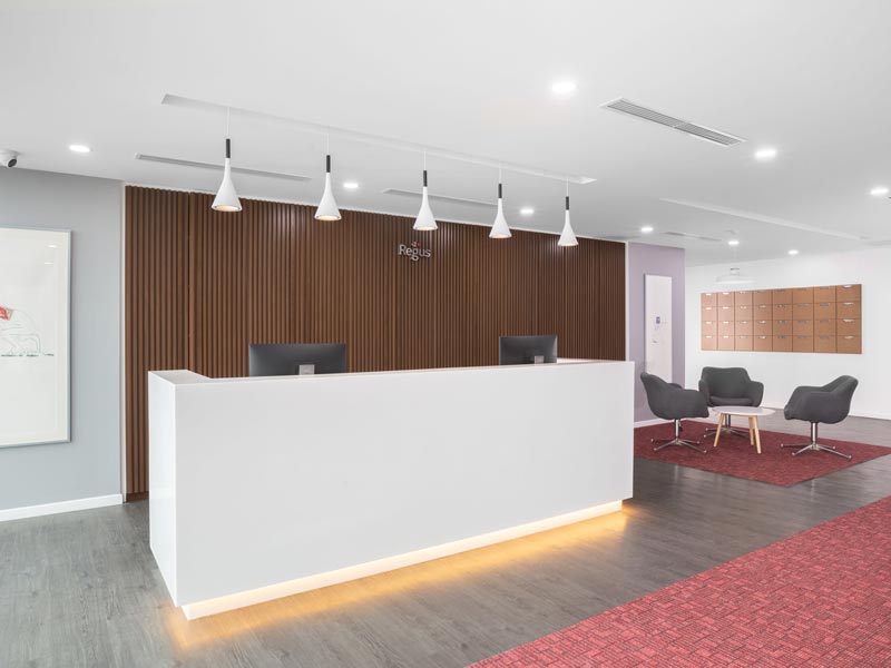 Regus Phạm Văn Đồng